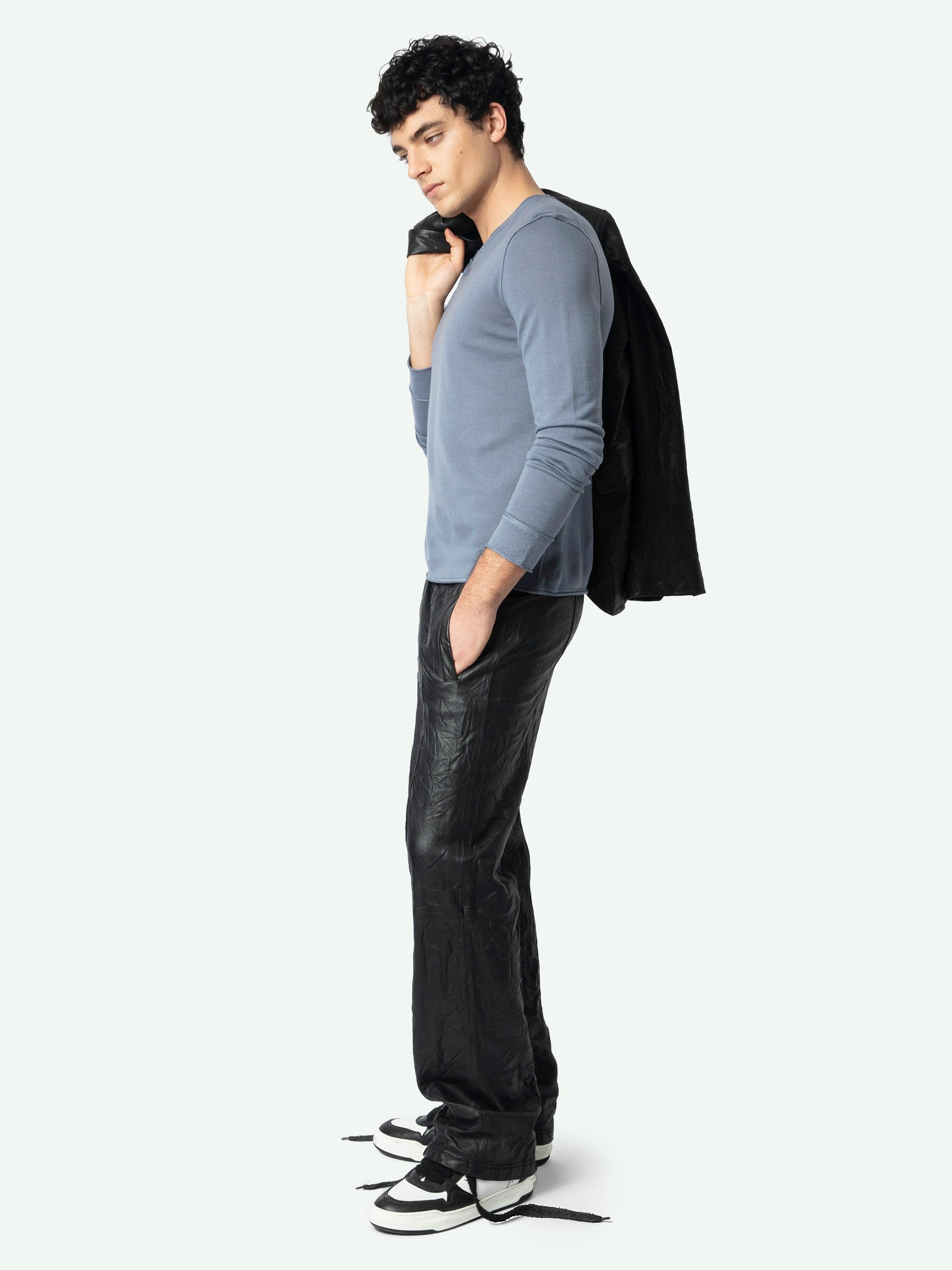 Monastir Wool Sweater - Long-sleeved Tunisian sweater with embroidery on the collar.